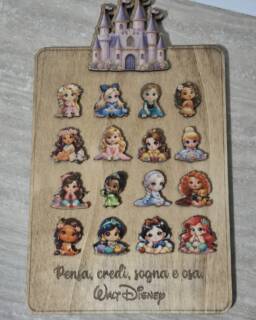 PRINCIPESSE
Targa 37x22 cm 8mm spessore con principesse a colori uv a rilievo.
#principesse #colori #uv #legno